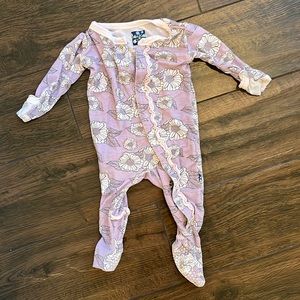 KicKee Pants 3-6 month onesie. Buttons.